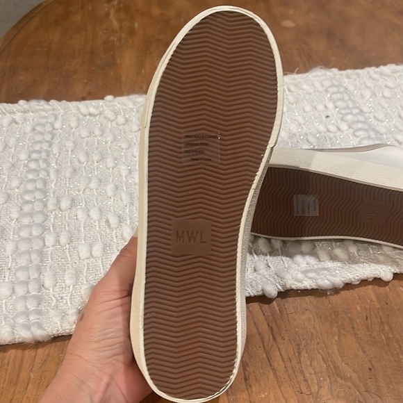 Madewell Sidewalk low-top sneakers in Sherpa leather and suede.  Never worn!! - Picture 3 of 3